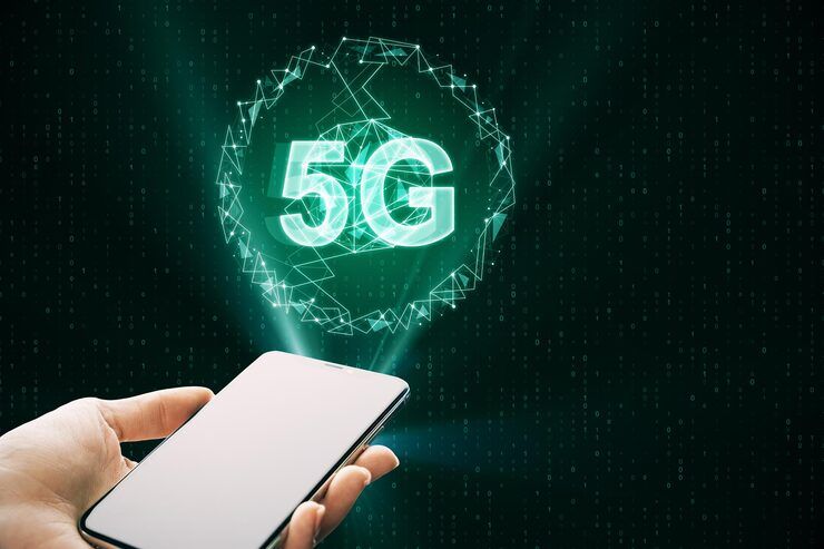 Private 5G Networks Overview of Technology and Industry Adoption